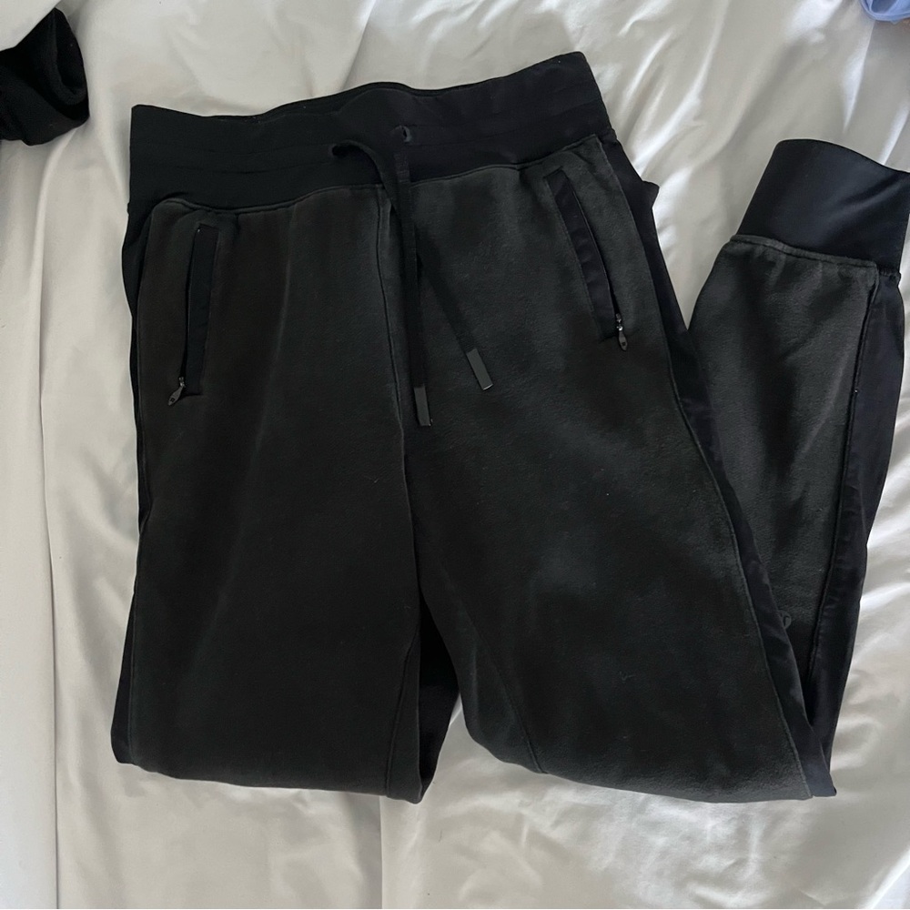 Lululemon joggers